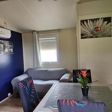 Charmant Mobil-Home Rocbaron Dış mekan fotoğraf