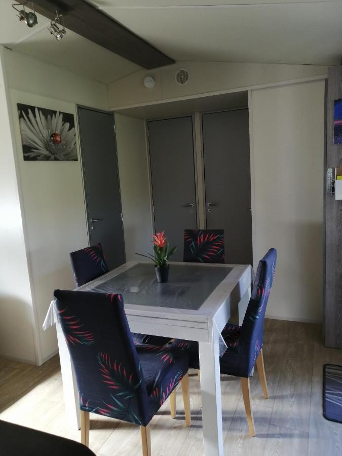 Charmant Mobil-Home Rocbaron Dış mekan fotoğraf
